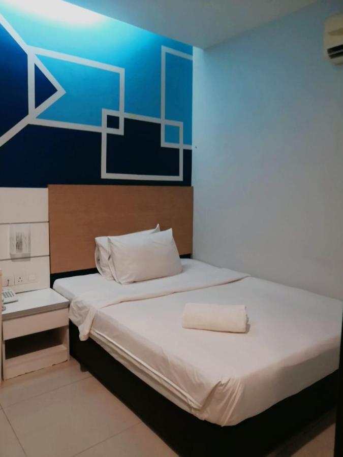 Bangi Business Hotel Kampong Sungai Ramal Dalam Exteriör bild