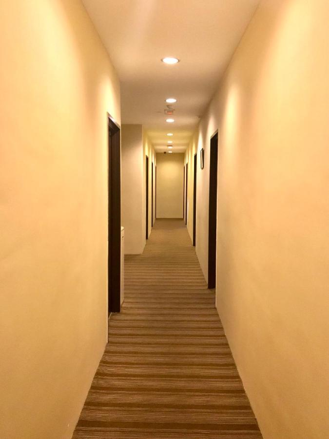 Bangi Business Hotel Kampong Sungai Ramal Dalam Exteriör bild