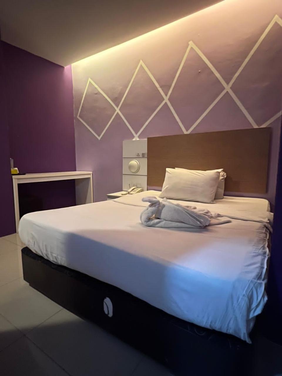 Bangi Business Hotel Kampong Sungai Ramal Dalam Exteriör bild