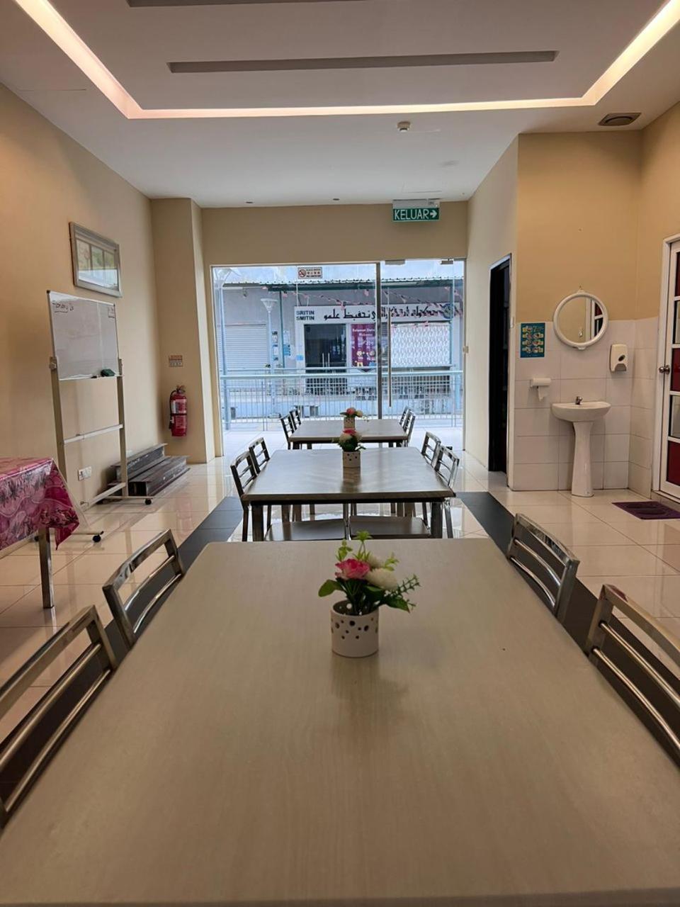 Bangi Business Hotel Kampong Sungai Ramal Dalam Exteriör bild