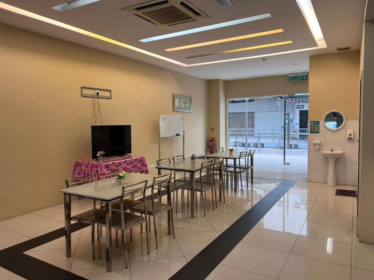 Bangi Business Hotel Kampong Sungai Ramal Dalam Exteriör bild