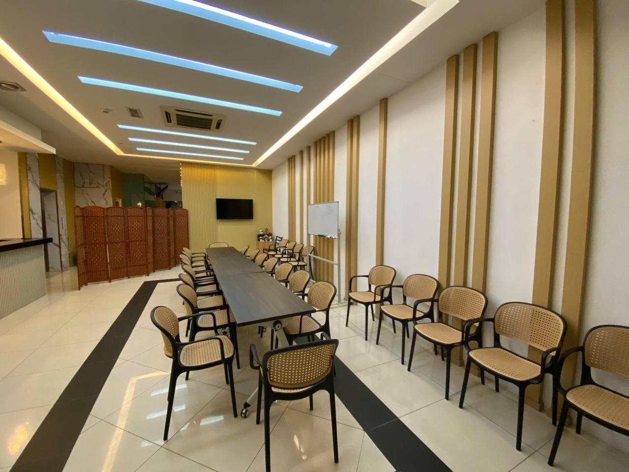 Bangi Business Hotel Kampong Sungai Ramal Dalam Exteriör bild