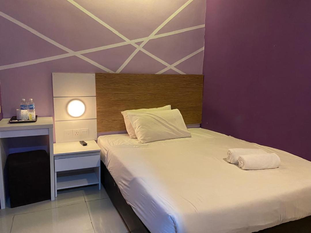 Bangi Business Hotel Kampong Sungai Ramal Dalam Exteriör bild