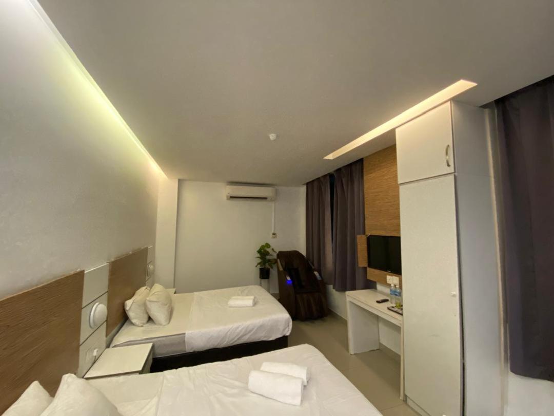 Bangi Business Hotel Kampong Sungai Ramal Dalam Exteriör bild